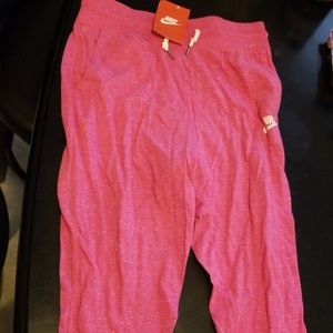 Girls Nike 3/4 sweatpants
